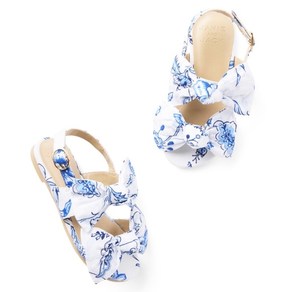 Janie and Jack Other - ♥️HP JANIE AND JACK Floral Bow Sandals Sz 12 White Blue Capri Island Floral NWOT